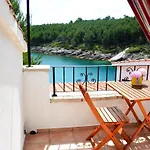 Apartament Name Bay House Rosohotnica - One Bedroom Vrboska
